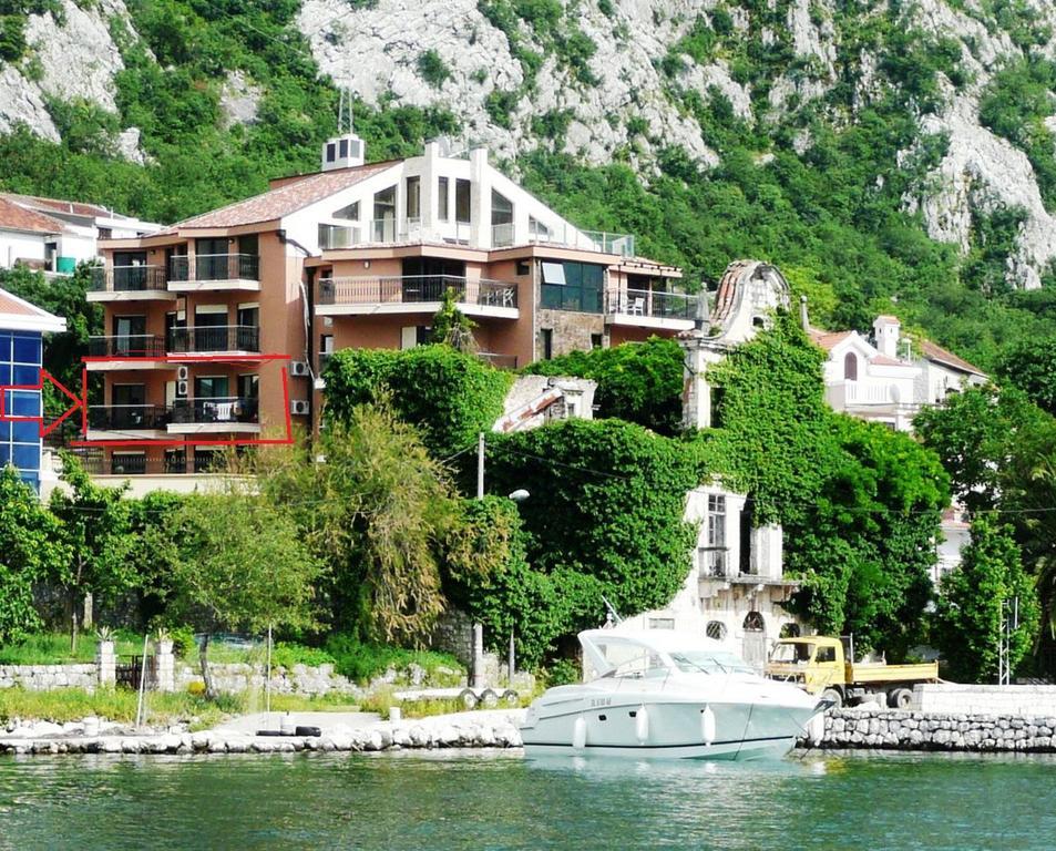 Apartments Coral Kotor Eksteriør billede