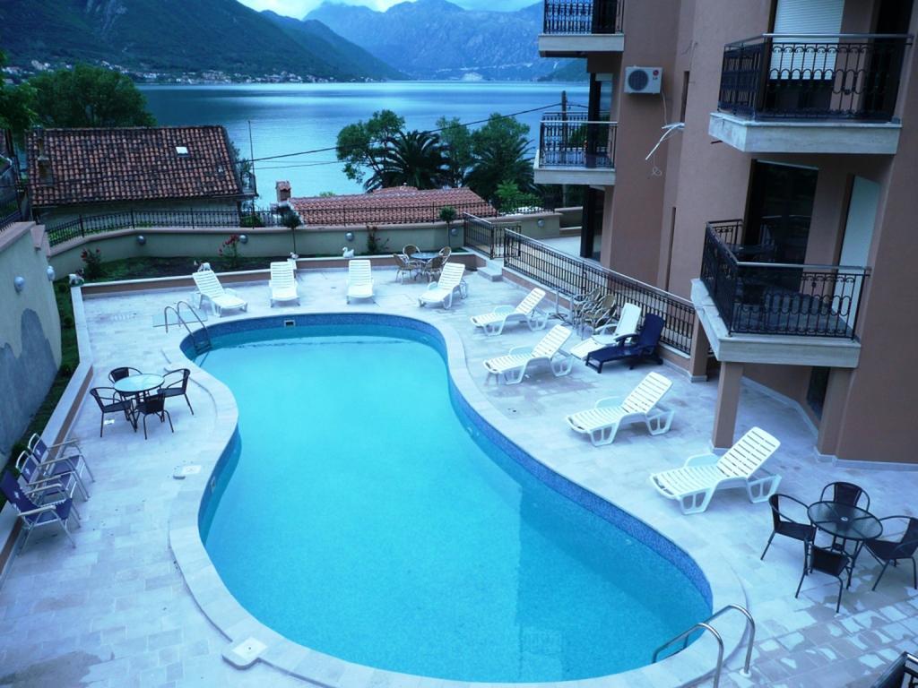 Apartments Coral Kotor Eksteriør billede