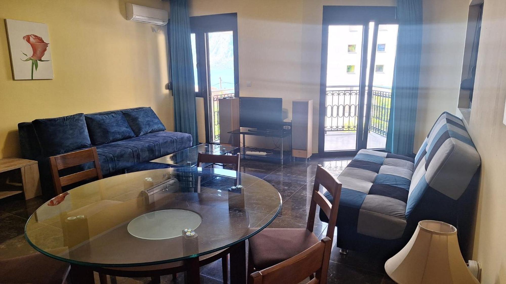 Apartments Coral Kotor Eksteriør billede