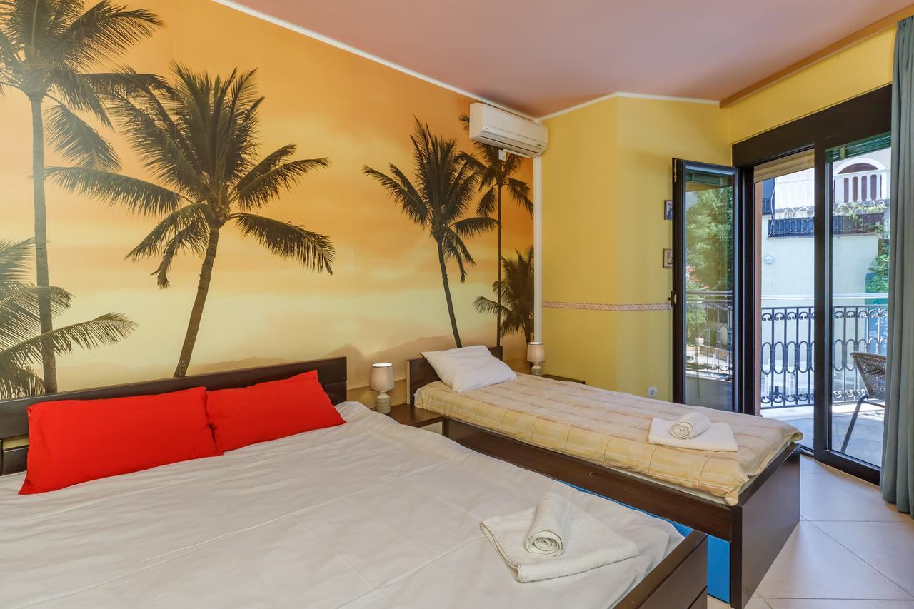 Apartments Coral Kotor Eksteriør billede
