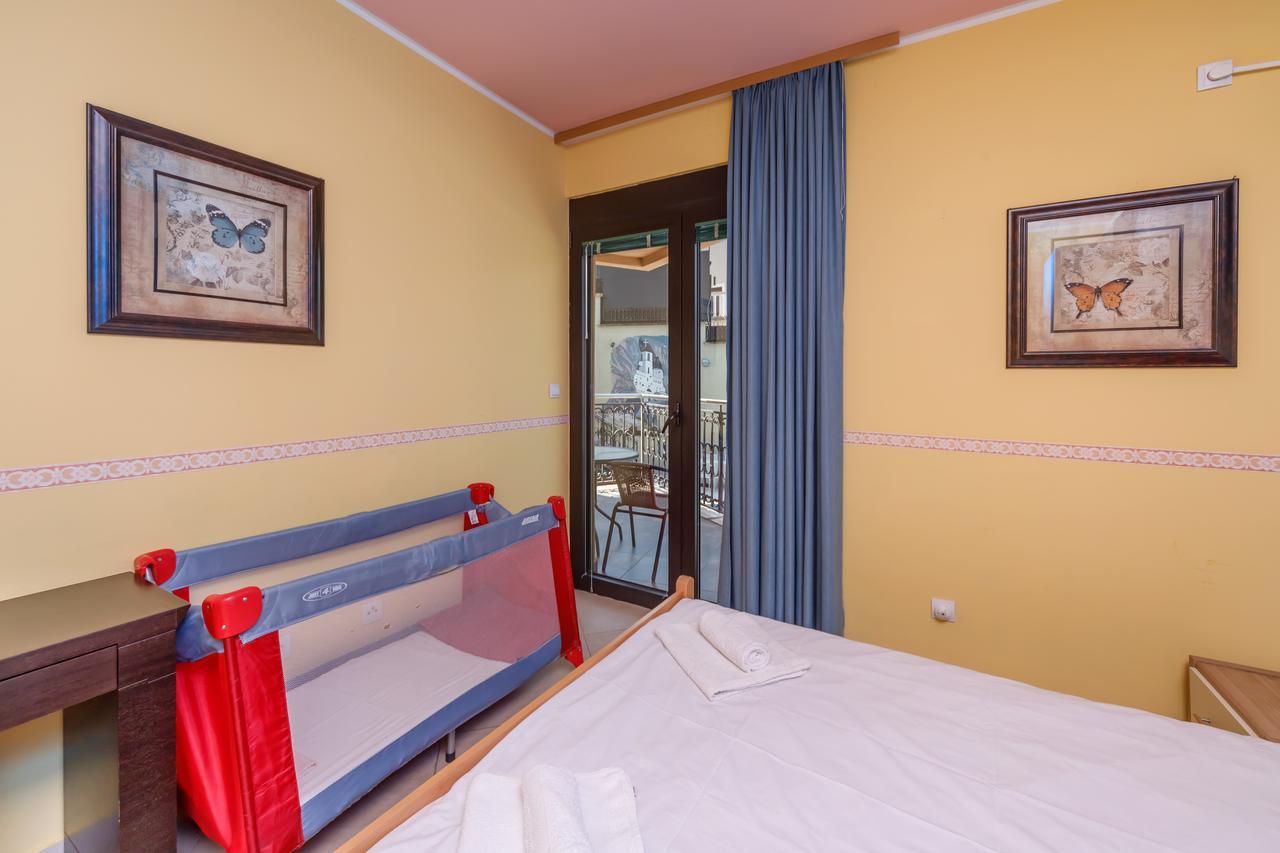 Apartments Coral Kotor Eksteriør billede