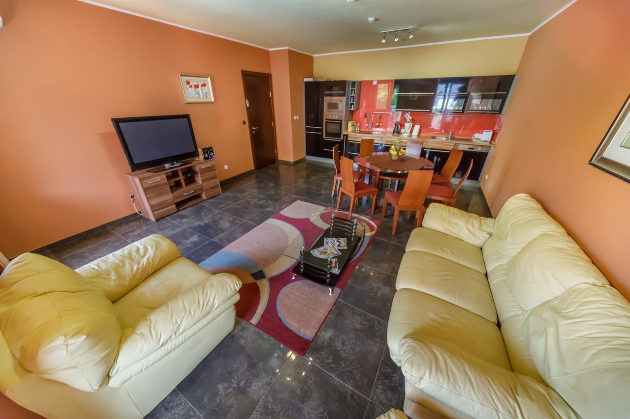 Apartments Coral Kotor Eksteriør billede