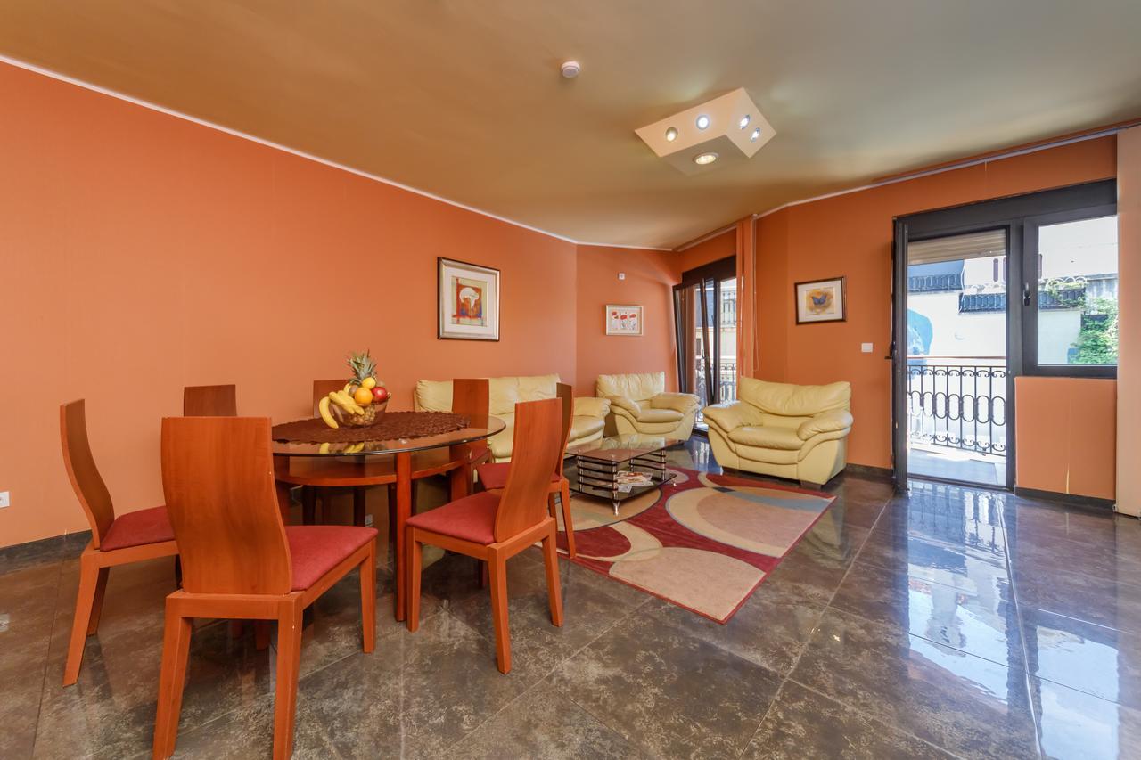 Apartments Coral Kotor Eksteriør billede